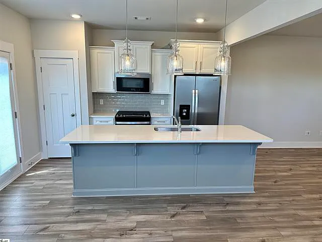 201 Shallons Dr #1 — Photo 5