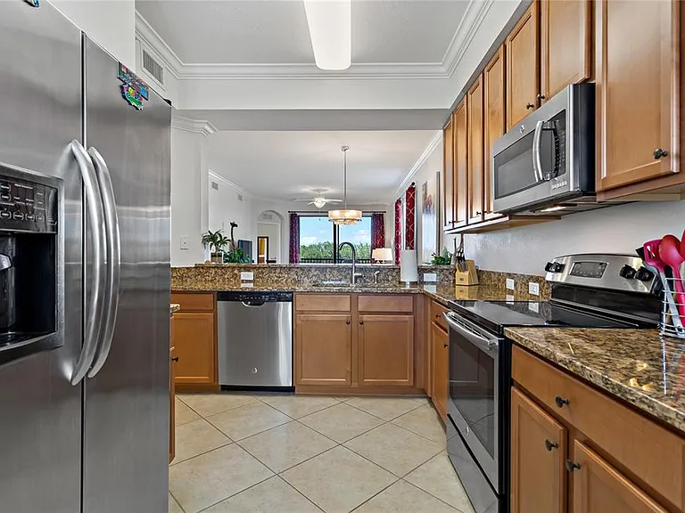 7015 River Hammock Dr #208 — Photo 32