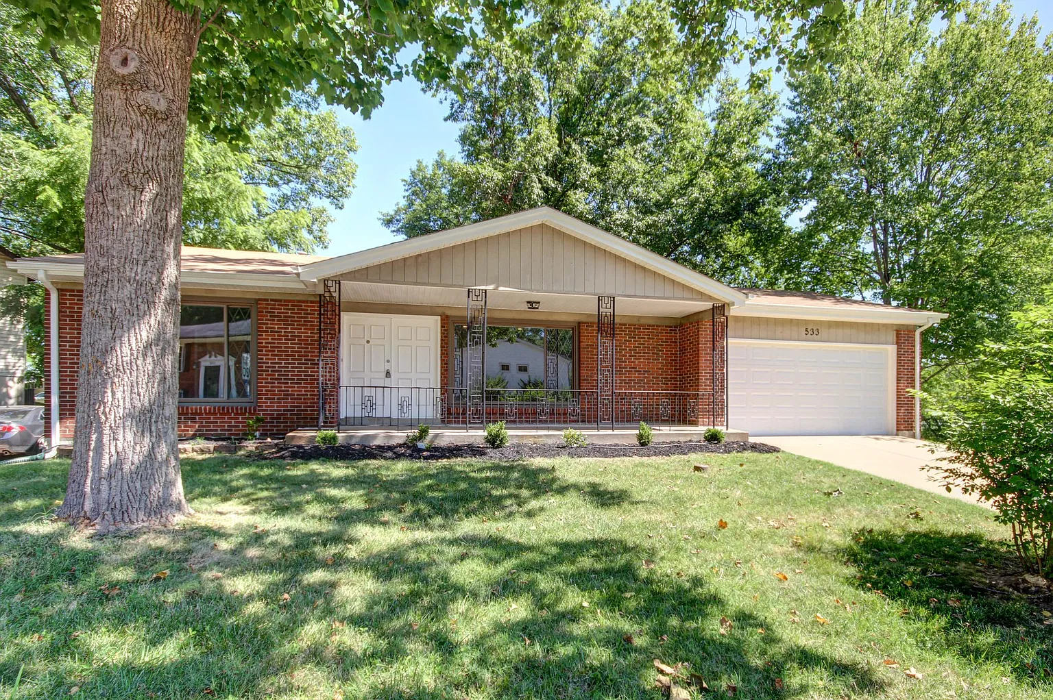 533 Aspen Dr photo 1