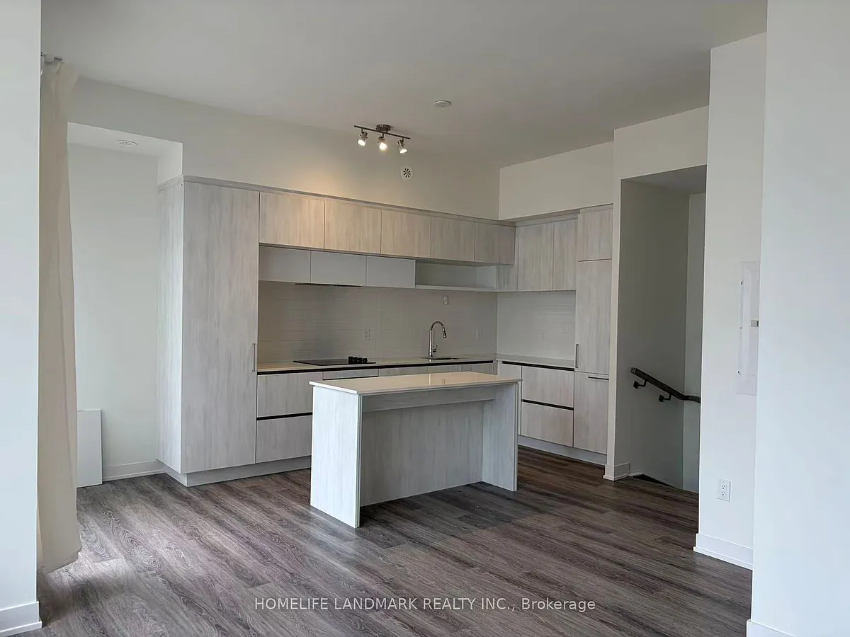 Building Photo - 8 David Eyer Rd #1224