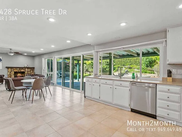 1428 Spruce Tree Dr — Photo 8