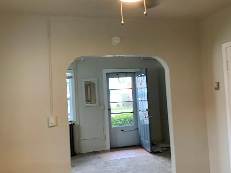 1514 N Wayne Rd — Photo 6