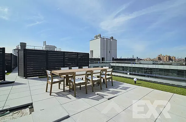 Rented by EXR | media 5