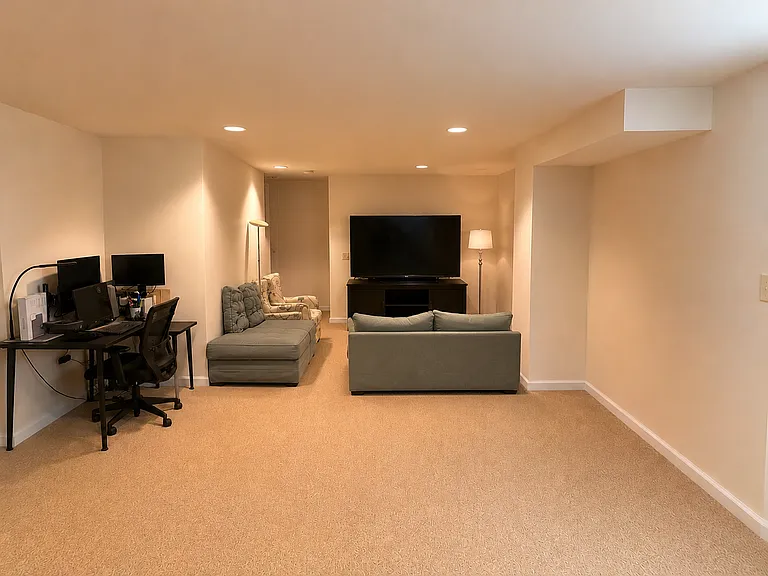 53 Stonington Cir — Photo 15