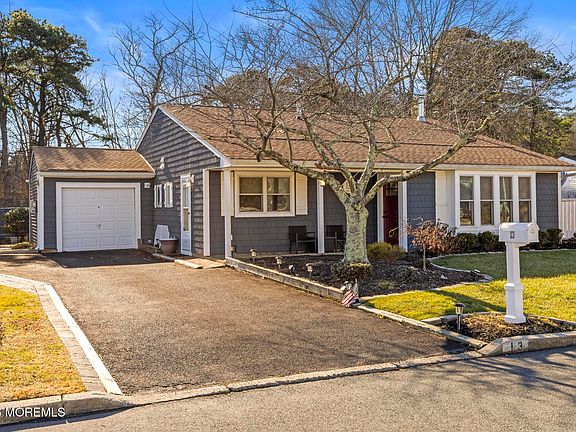 5th image of 13 Cranberry Drive