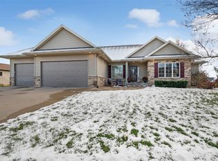 478 Wanatee Creek Cir, Marion, IA 52302