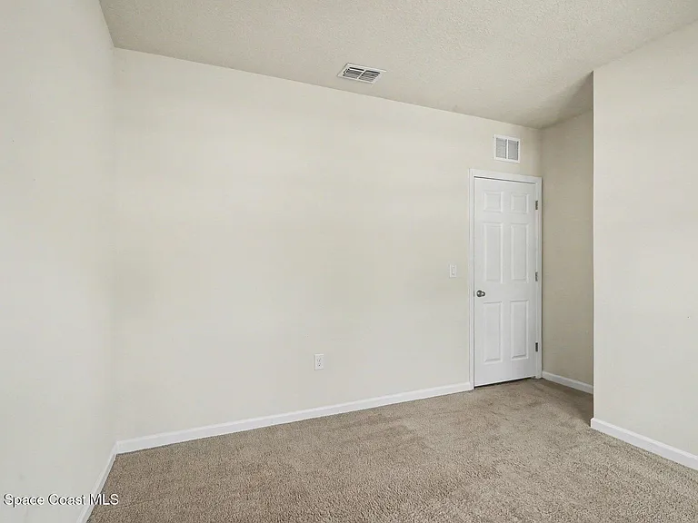 2650 Falcon Ln — Photo 8