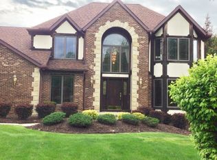 10602 Tudor Cir, North Royalton, OH 44133