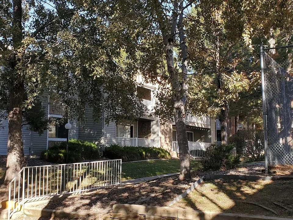 901 S Zeno Way #100