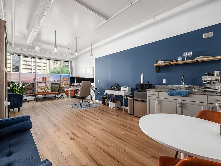 60 E Spring St #105 — Photo 8