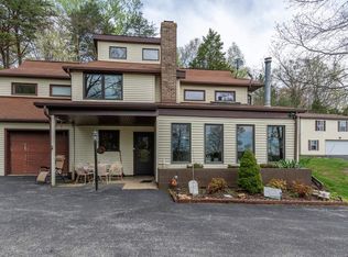 12223 E Carmichael Rd, Bloomfield, IN 47424