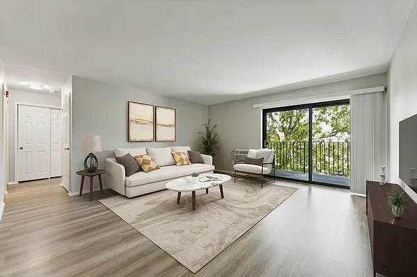 Eagle Rock Apartments at Framingham — Photo 4