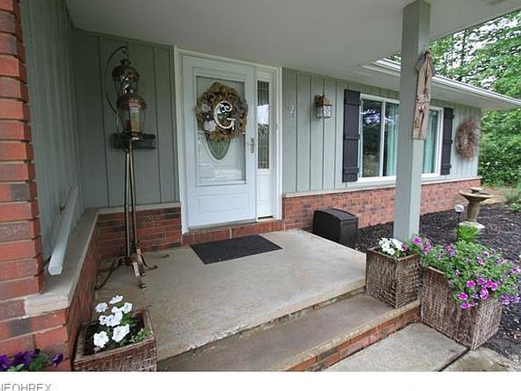2nd image of 6724 Enfield Dr
