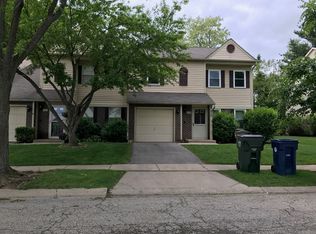408 Ballard Dr, Algonquin, IL
