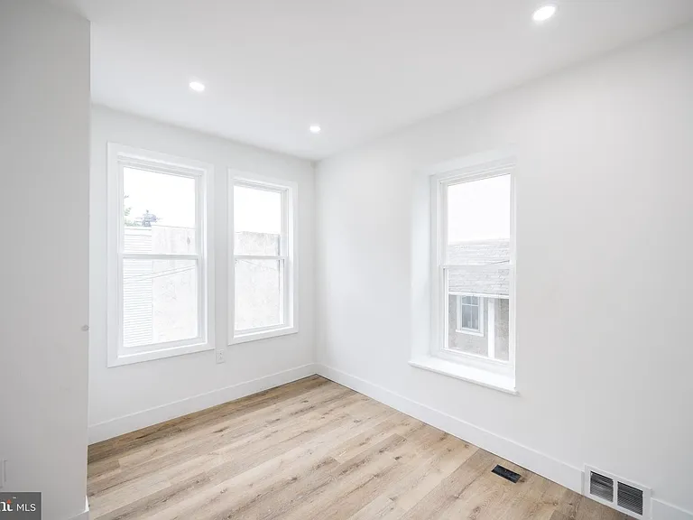 3712 Manayunk Ave — Photo 30