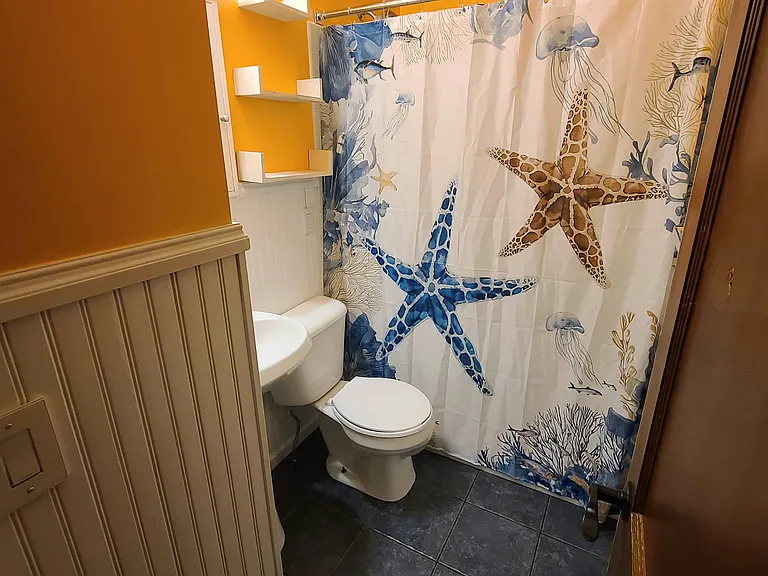 2101 Pickett St — Photo 18