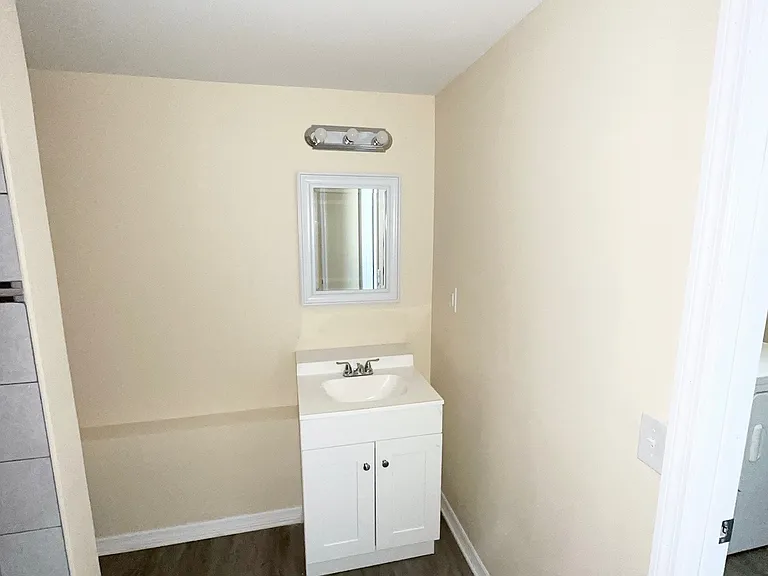 719 Fern St — Photo 7