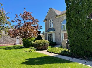 45393 Danbury Ct, Canton, MI 48188