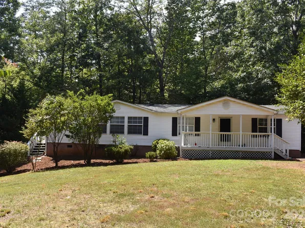 95 Liberty Dr, Marion, NC 28752