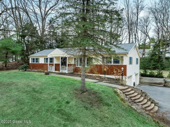 5 N Hill Drive, Ballston Lake, NY 12019