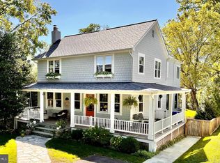 3702 Shepherd St, Chevy Chase, MD 20815