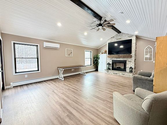 4th image of 293 Sullivan Rd