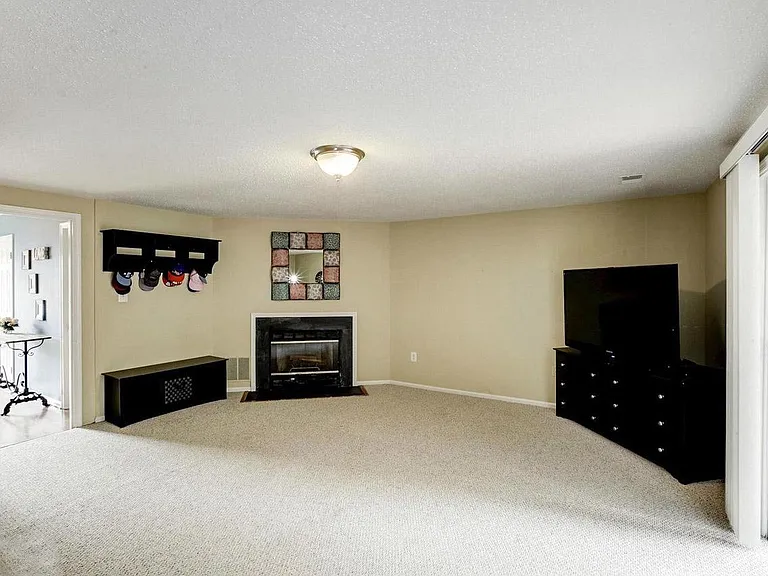 13915 Gunners Pl — Photo 5