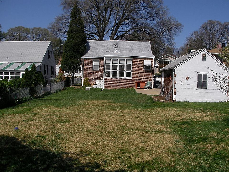 2nd image of 331 Stillwater Rd