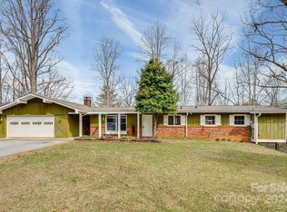 946 S Country Club Dr, Cullowhee, NC 28723