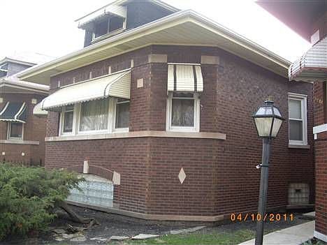2nd image of 9242 S Ada St