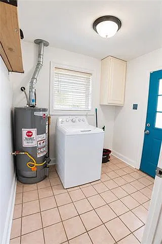 3 bed, 2.0 bath, 1891 sqft, $2,300 — Photo 3