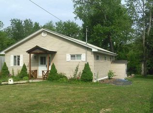 105 Merriam Rd, Broadalbin, NY 12025