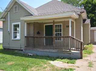 2032 N Roosevelt Ave, Springfield, MO 65803
