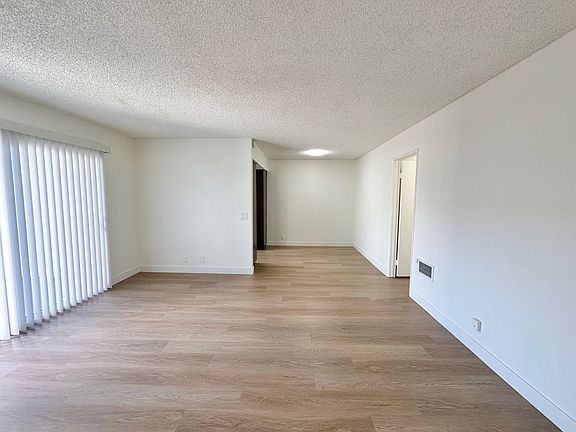 3rd image of 10621 Bolsa Ave APT 39
