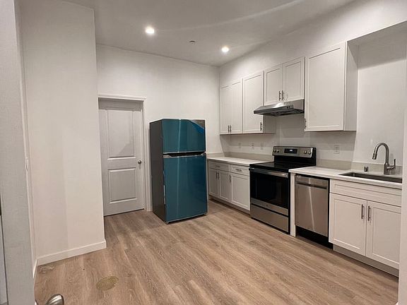 2nd image of 1142-1152 Mason St #1142A