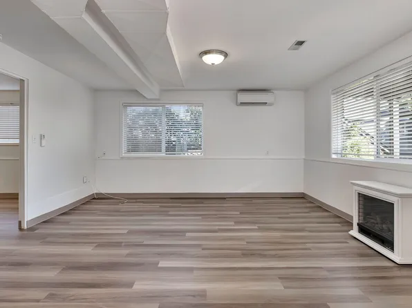 1 Bed 1 Bath in Prime NW District!, 2765A NW Quimby St, Portland, OR 97210