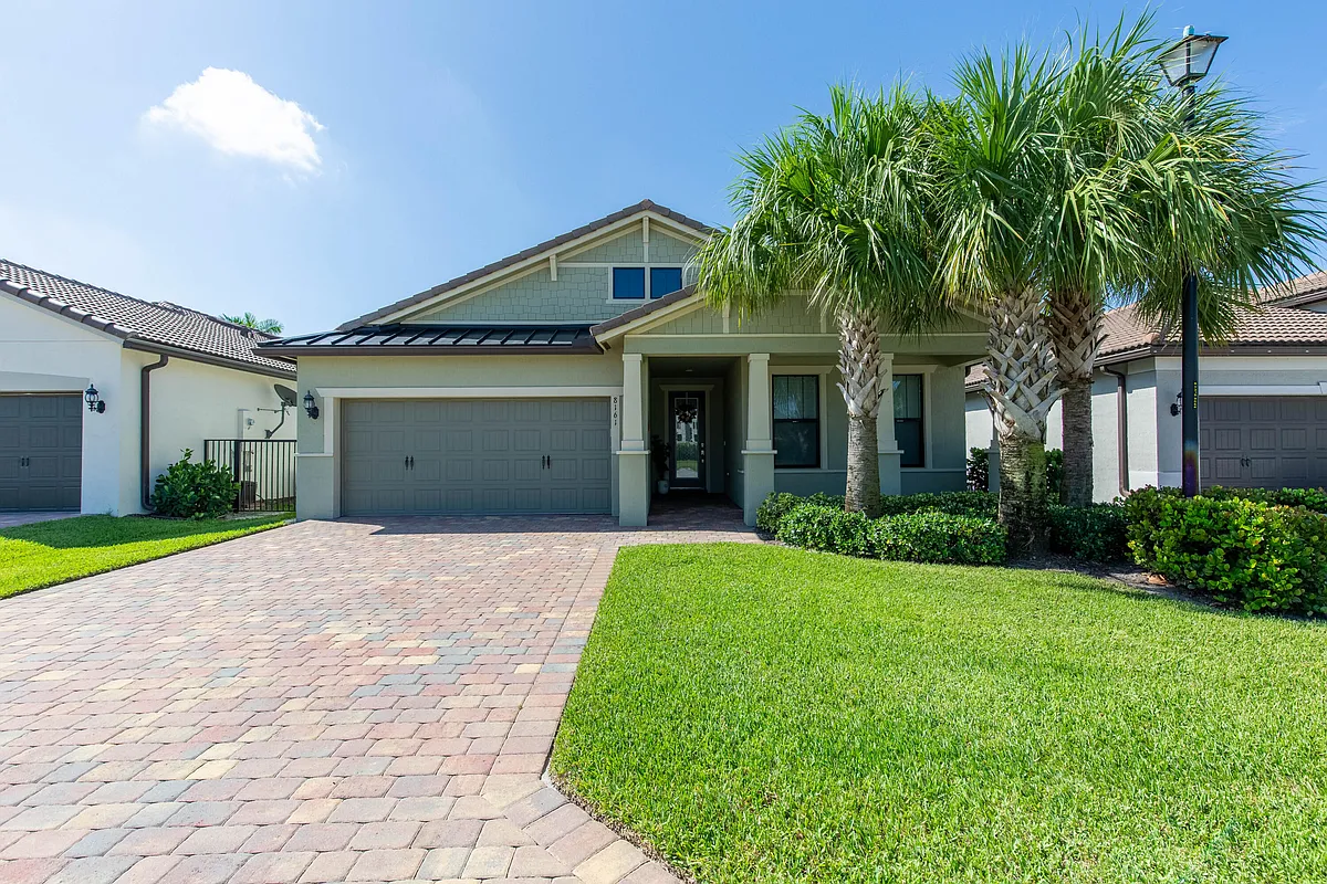 Building Photo - 8161 Hanoverian Dr #0