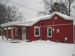 9478 Genesee Rd, East Concord, NY 14055