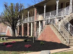 Colonial Heights Apartments