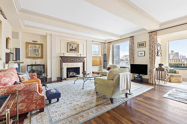 Sold by Compass | media 1