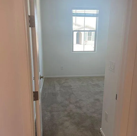 1643 E Paul Dr — Photo 4