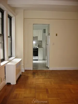 Rented by City Connections Realty | media 14