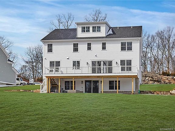 3rd image of 38 Oak Grove Pl