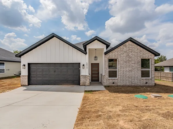 5824 Stonegate Cir, Granbury, TX 76048