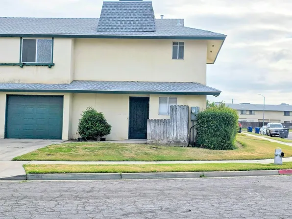 4854 N Winery Circle, Fresno, CA 93726