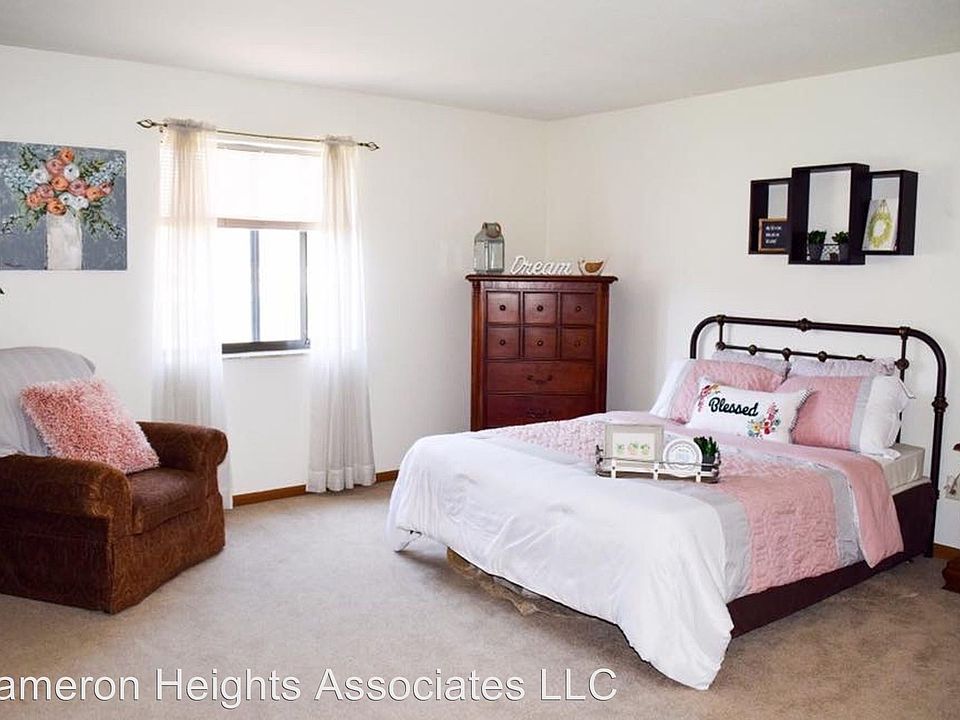 2nd image of N92W17695 White Oak Cir APT 20