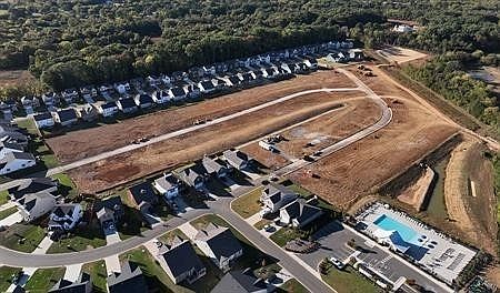 3rd image of 1425 Ovaldale Drive Arlington Lot 421