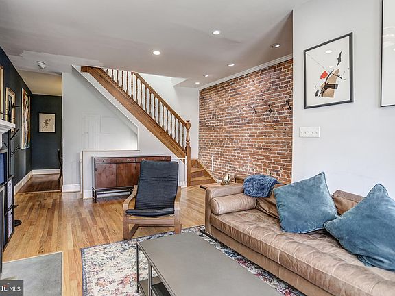 3rd image of 604 Tennessee Ave NE