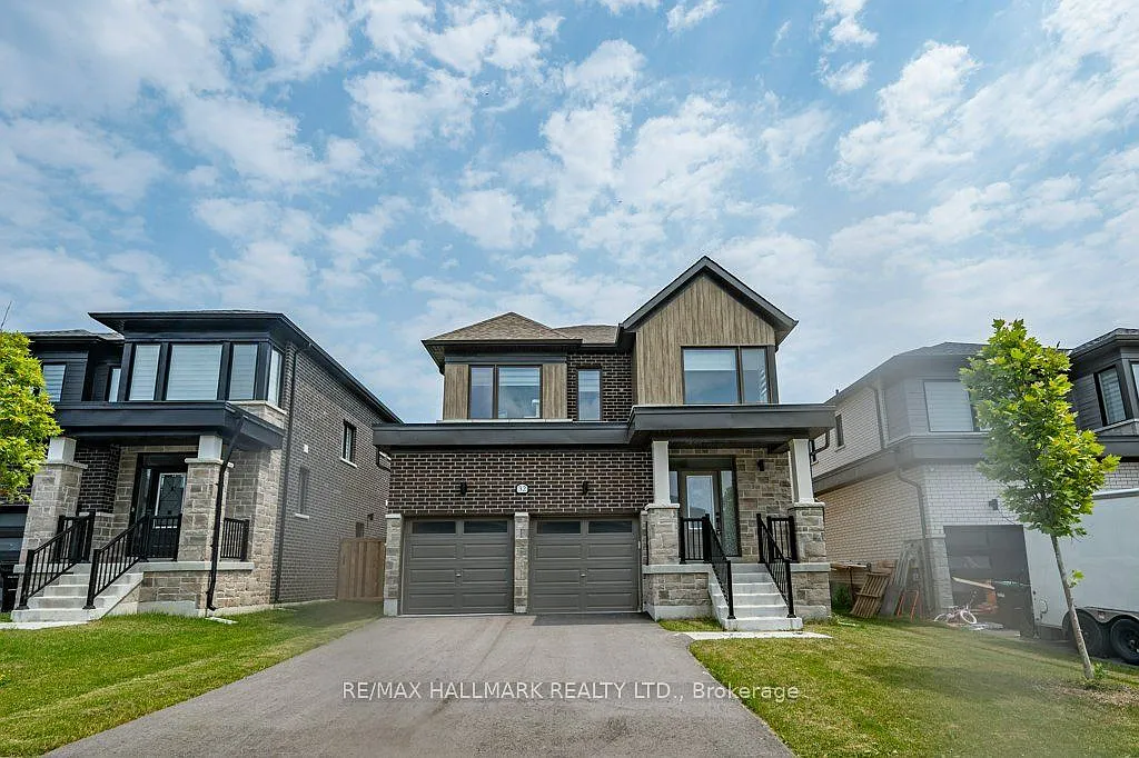 4 bed, $2,900 — Photo 1