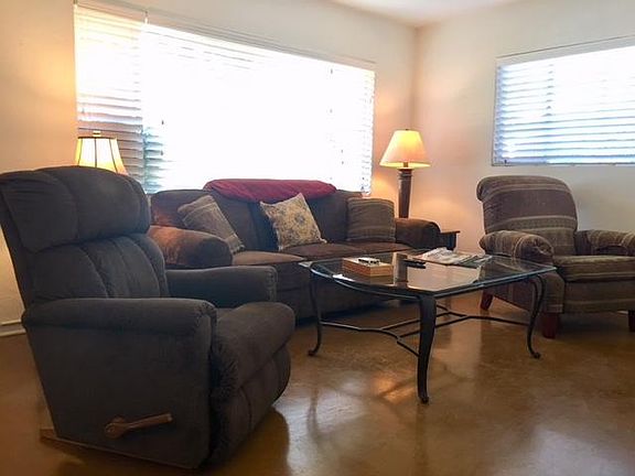 4th image of 2910 E Hardy Pl